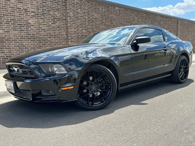 2014 Ford Mustang Image 1