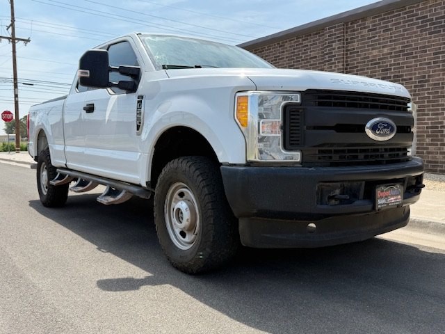 2017 Ford F-250 Image 4