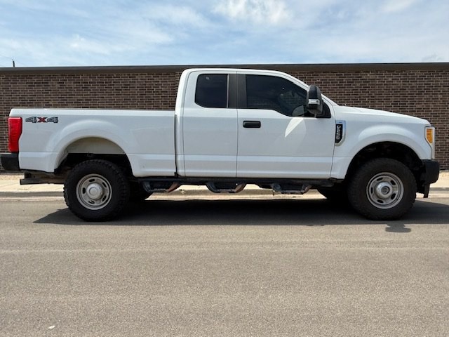 2017 Ford F-250 Image 5