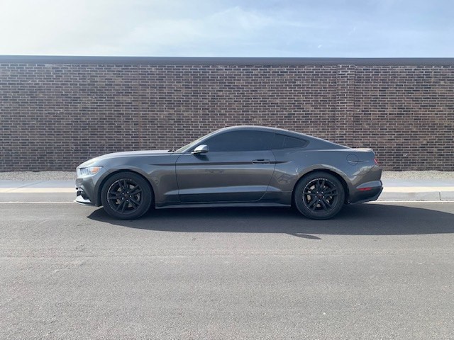 2016 Ford Mustang Image 2