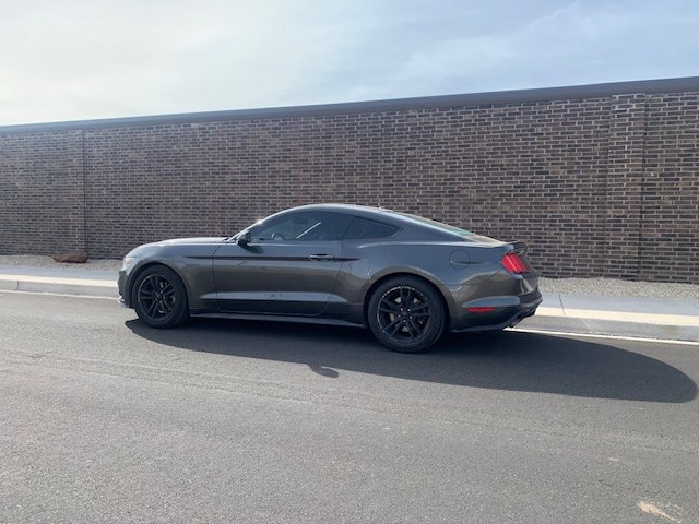 2016 Ford Mustang Image 3