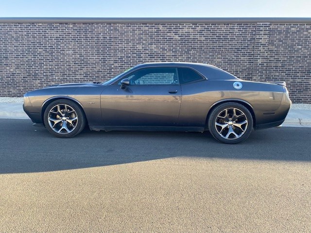2015 Dodge Challenger Image 2