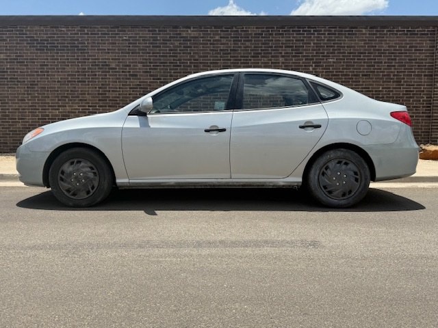 2010 Hyundai Elantra Image 2