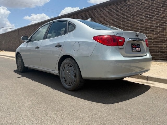 2010 Hyundai Elantra Image 3