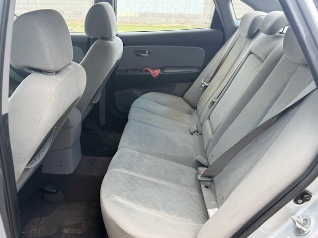 2010 Hyundai Elantra Image 8