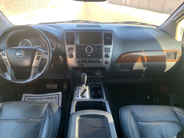 2015 Nissan Armada Image 10