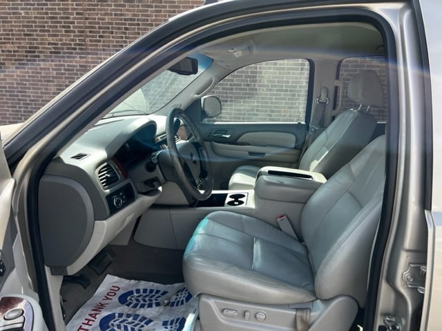 2009 Chevrolet Avalanche Image 7