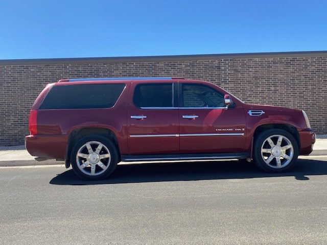 2009 Cadillac Escalade Image 5