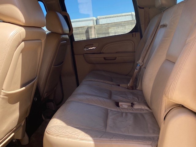 2009 Cadillac Escalade Image 8