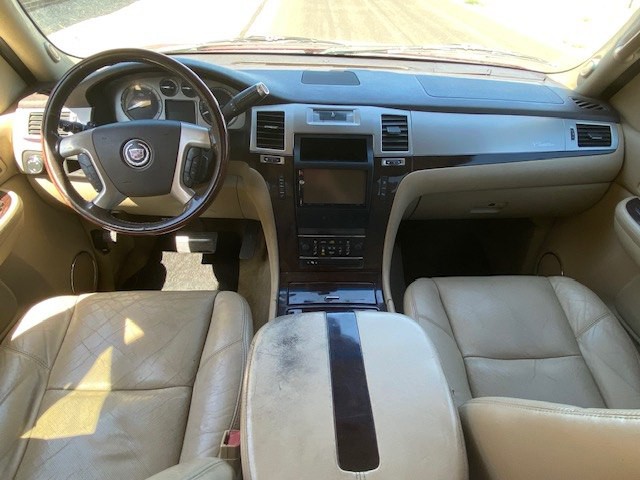 2009 Cadillac Escalade Image 9