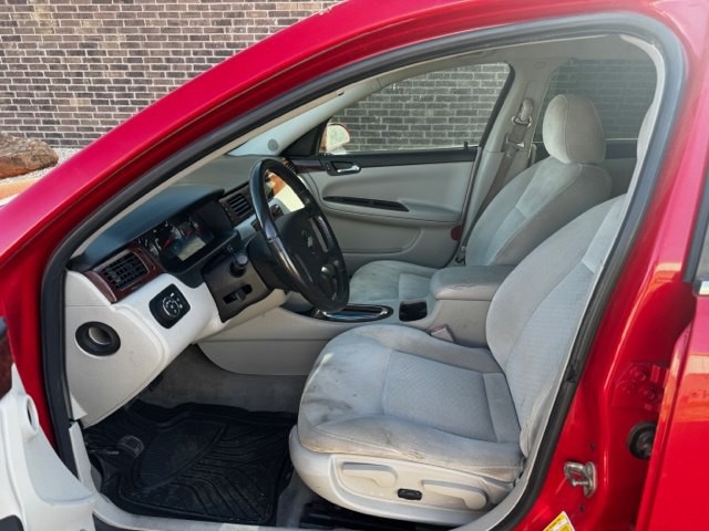 2010 Chevrolet Impala Image 7