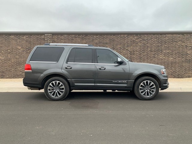 2015 Lincoln Navigator Image 5