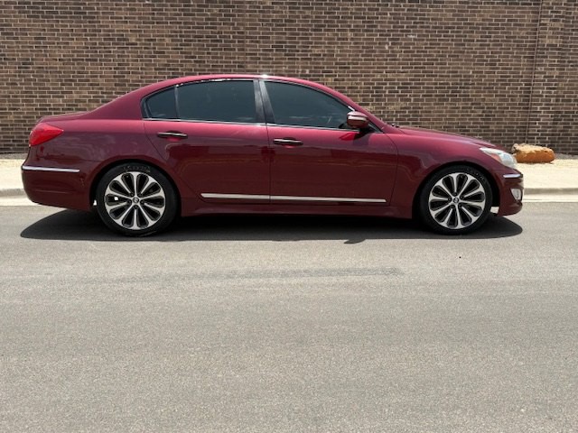 2013 Hyundai Genesis Image 5