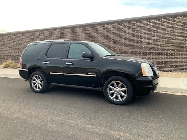 2011 GMC Yukon Image 4