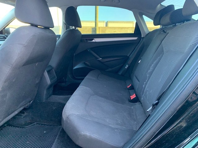 2016 Volkswagen Passat Image 8