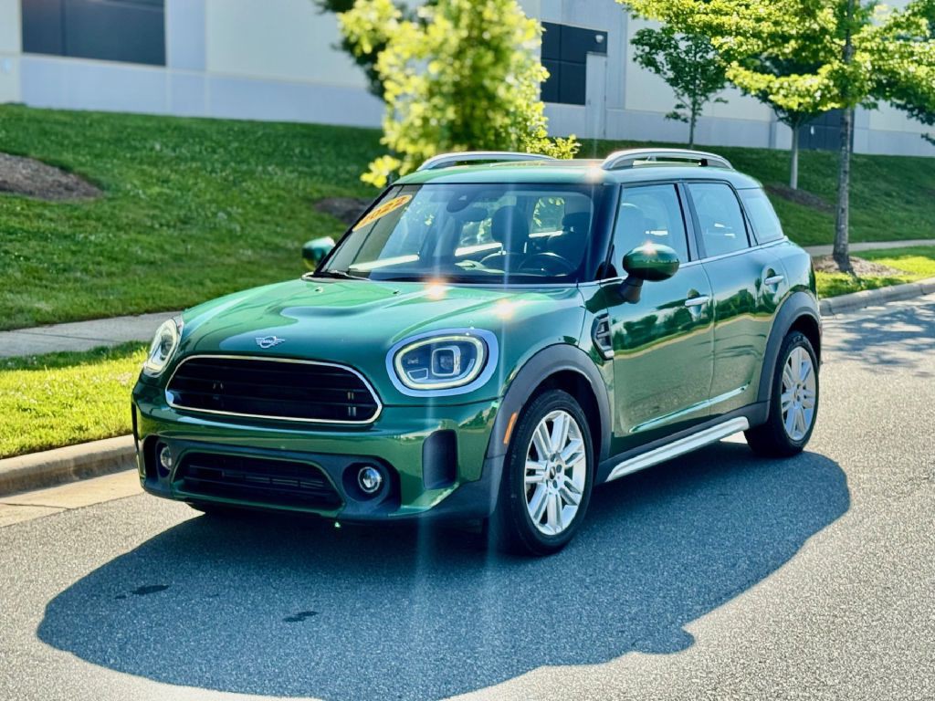 2022 MINI Cooper Image 1