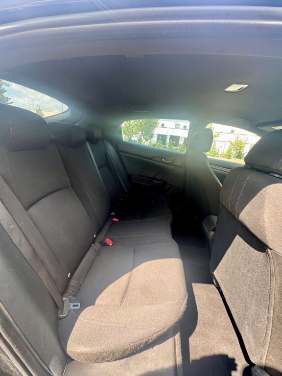 2018 Honda Civic Image 10