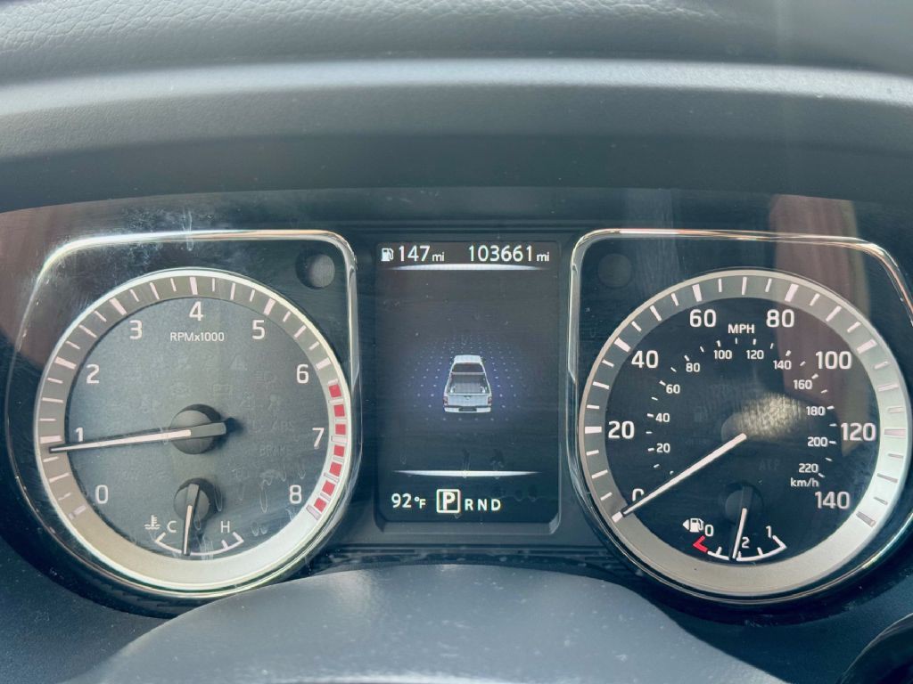 2017 Nissan Titan Image 7