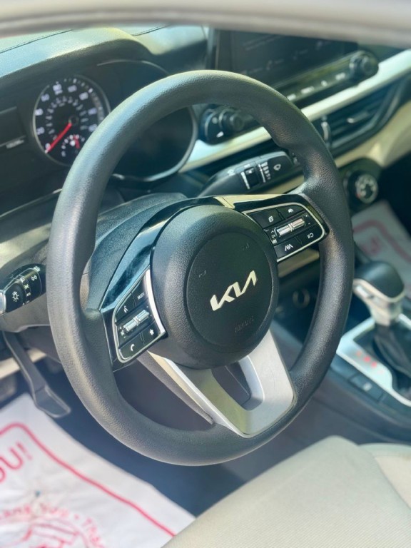 2022 Kia Forte Image 10