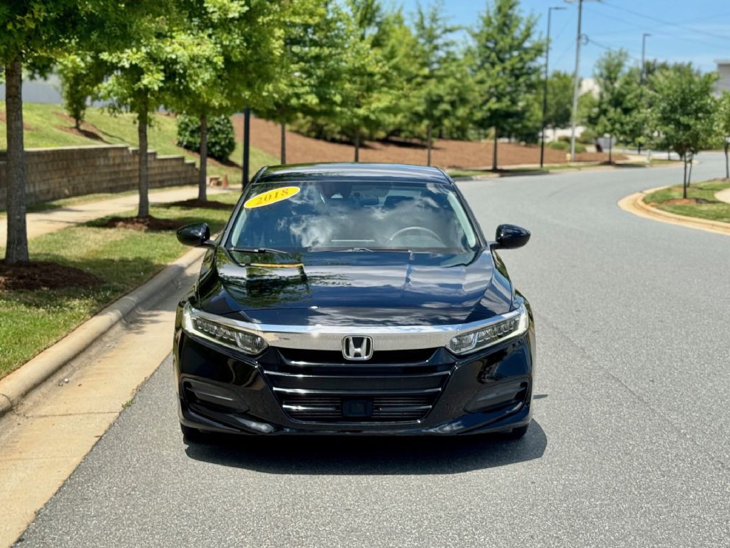 2018 Honda Accord Image 2