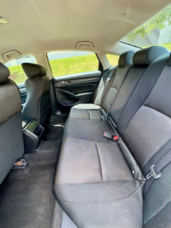 2018 Honda Accord Image 8