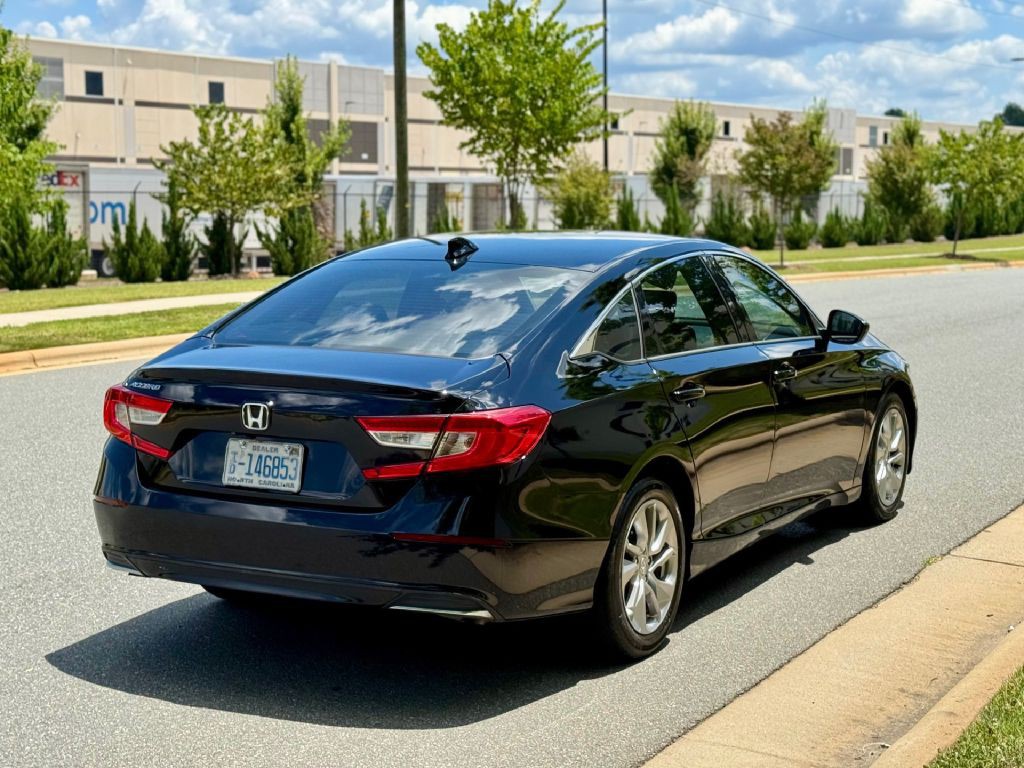 2018 Honda Accord Image 9