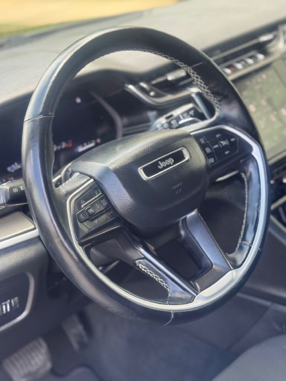 2022 Jeep Grand Cherokee Image 10