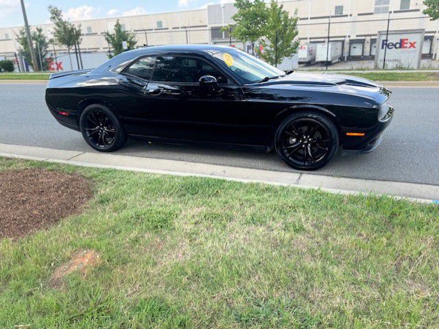 2018 Dodge Challenger Image 8