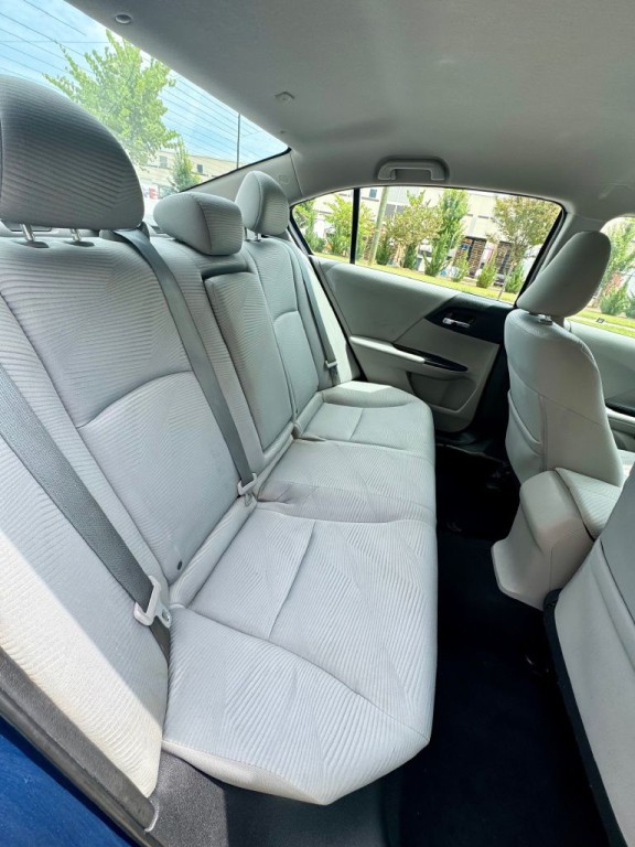2017 Honda Accord Image 6