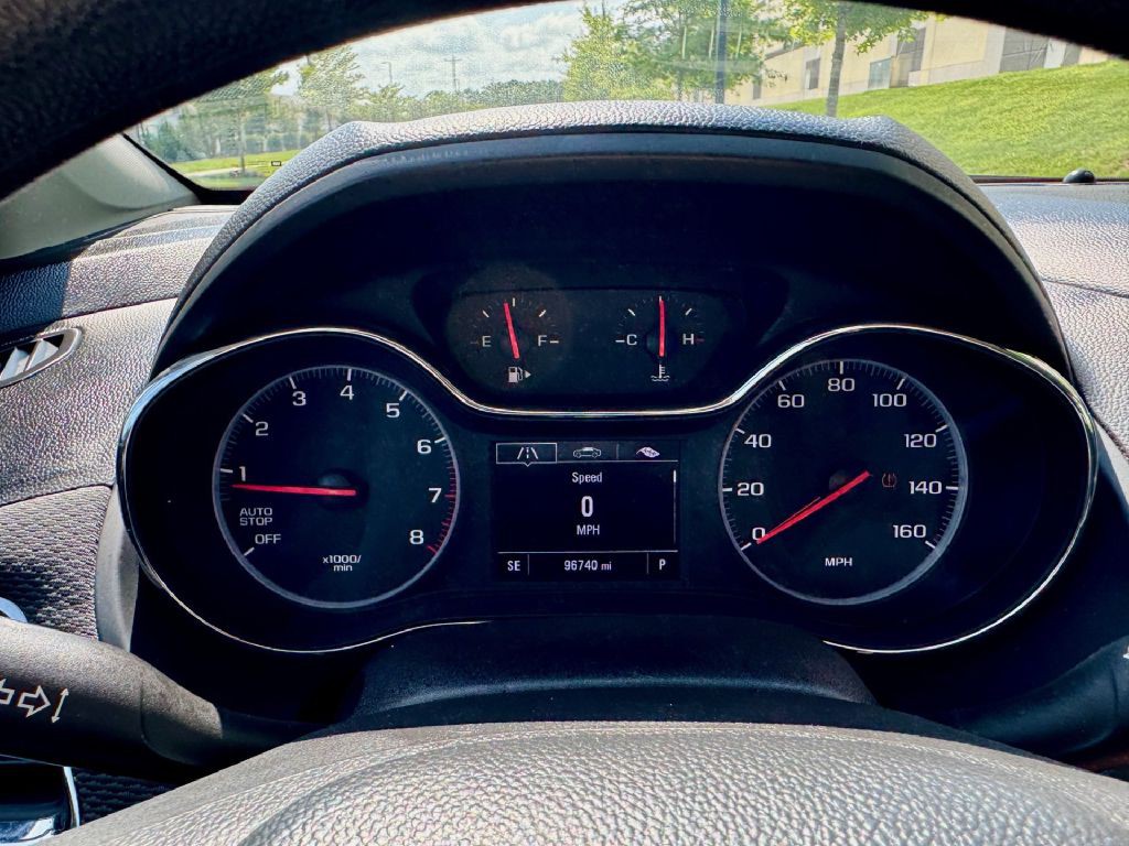 2019 Chevrolet Cruze Image 4