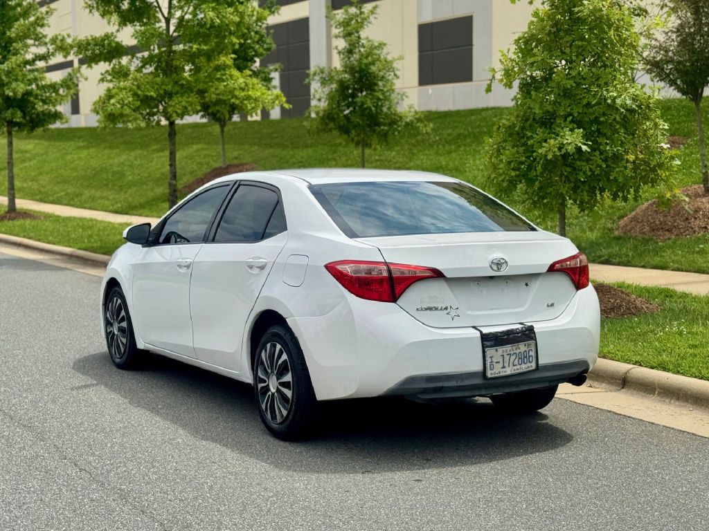 2018 Toyota Corolla Image 11