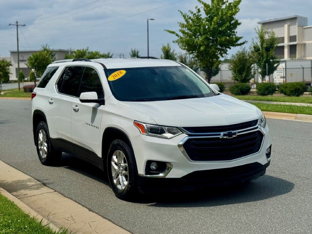 2018 Chevrolet Traverse Image 3