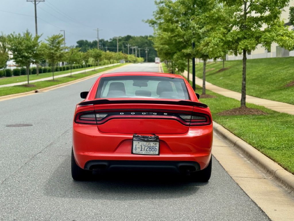 2016 Dodge Charger Image 9