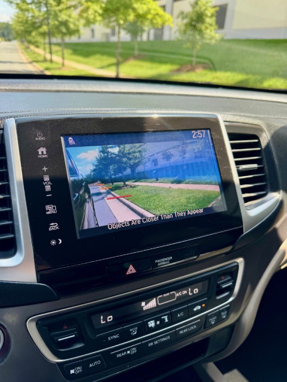 2017 Honda Pilot Image 10