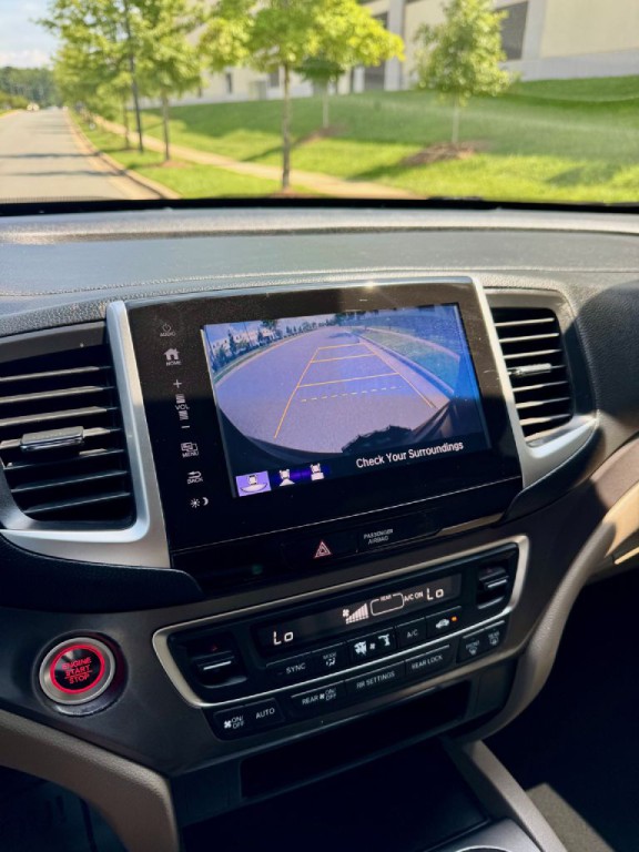 2017 Honda Pilot Image 11