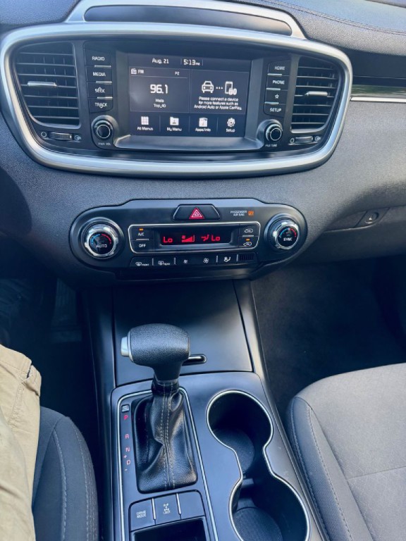 2019 Kia Sorento Image 7