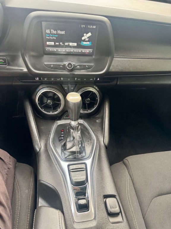 2017 Chevrolet Camaro Image 6