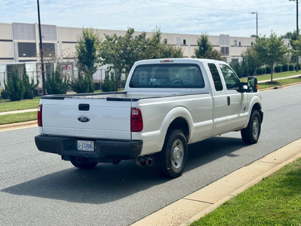 2011 Ford F-250 Image 8