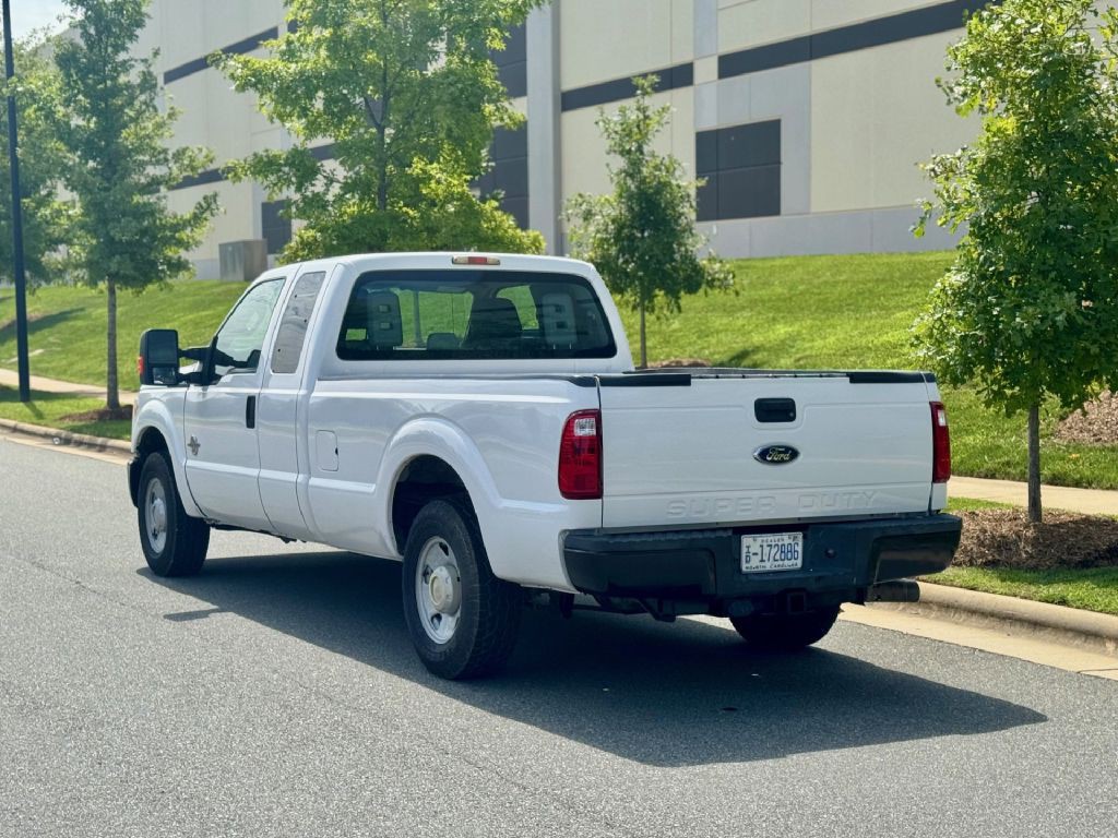 2011 Ford F-250 Image 9