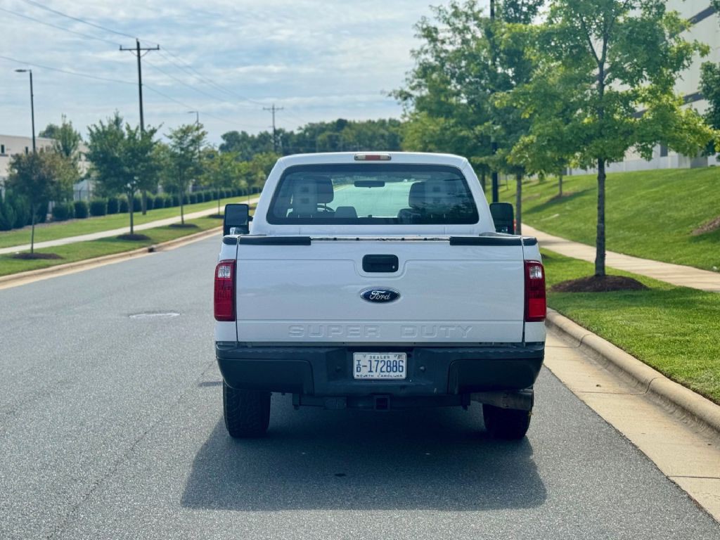 2011 Ford F-250 Image 10