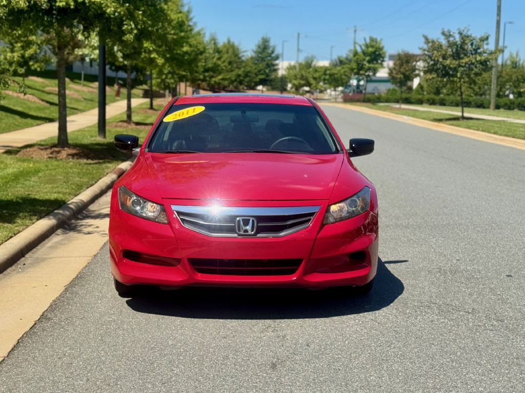 2011 Honda Accord Image 1