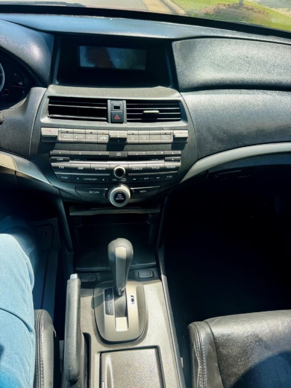 2011 Honda Accord Image 6