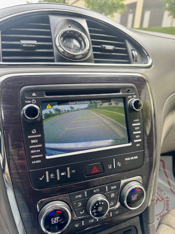 2016 Buick Enclave Image 10