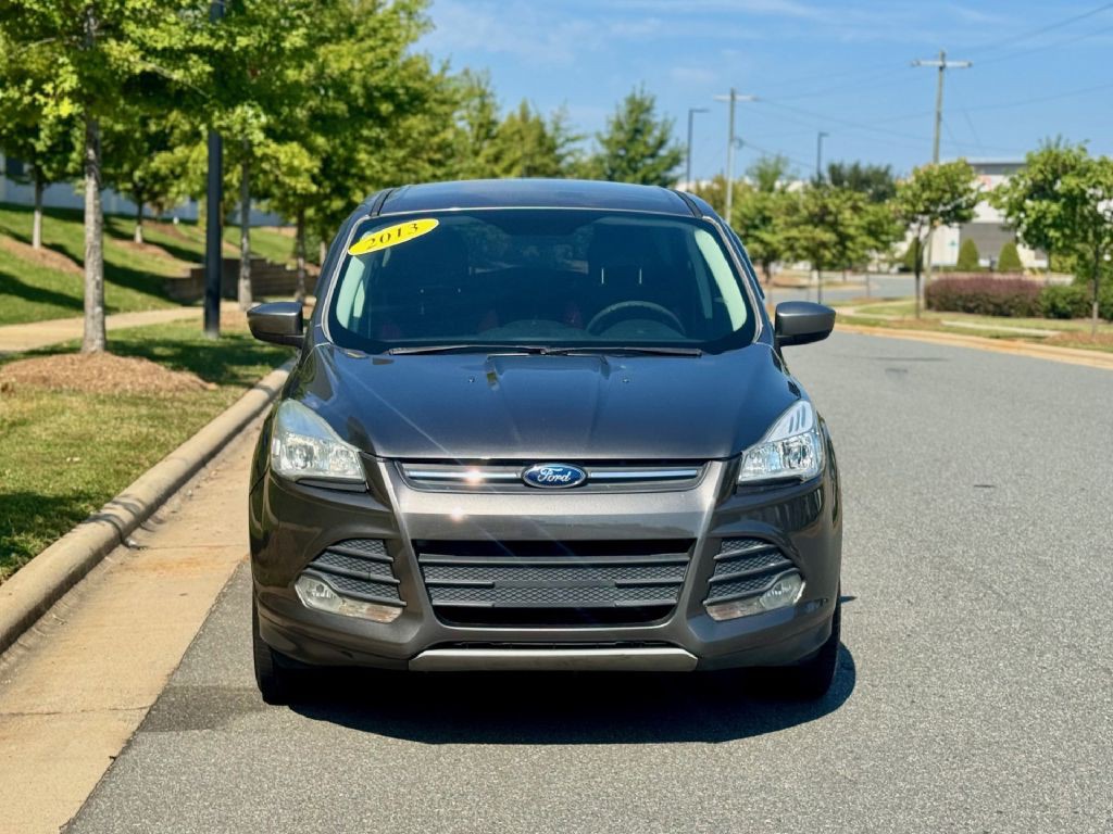 2013 Ford Escape Image 1