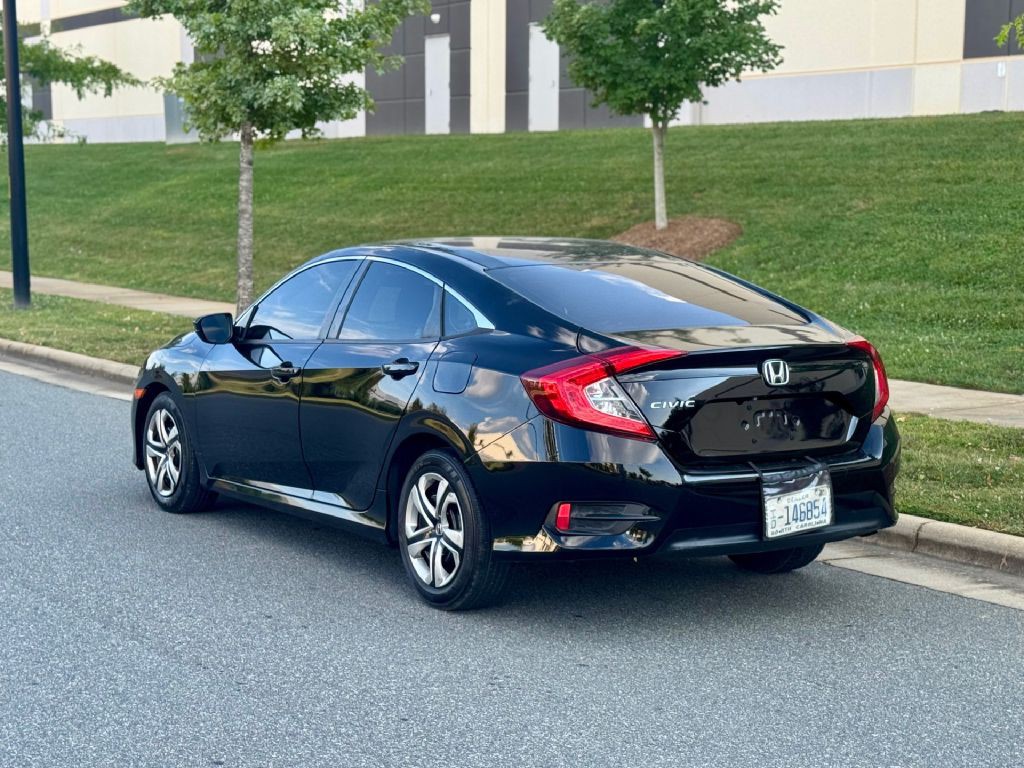2016 Honda Civic Image 12