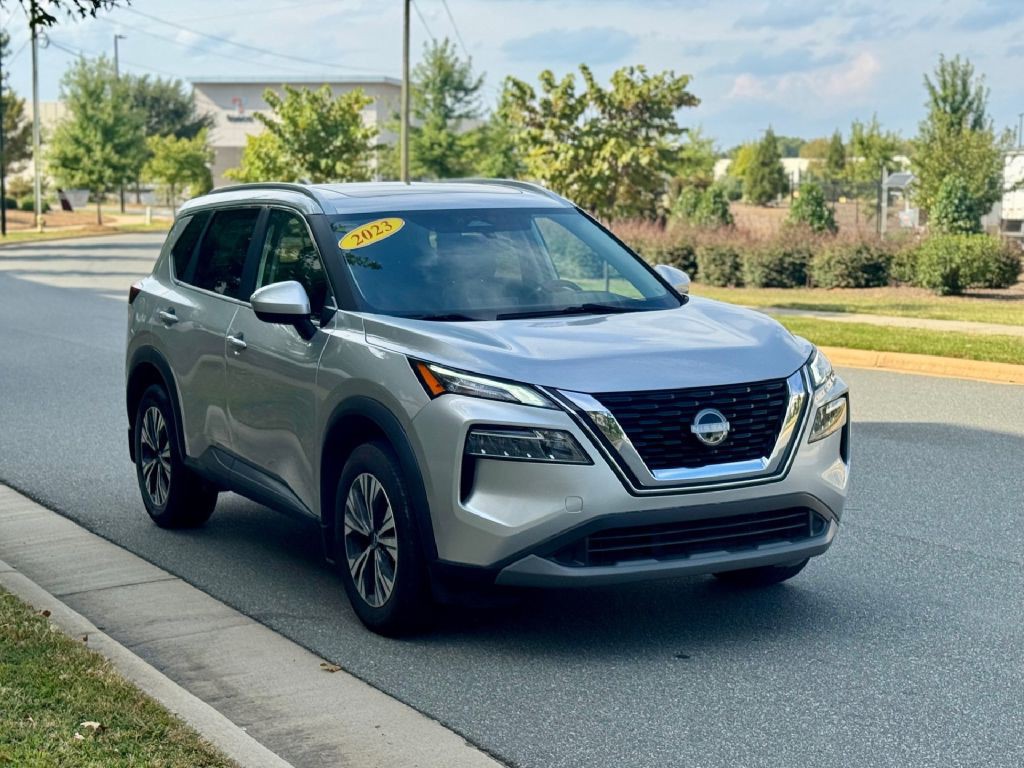 2023 Nissan Rogue Image 3