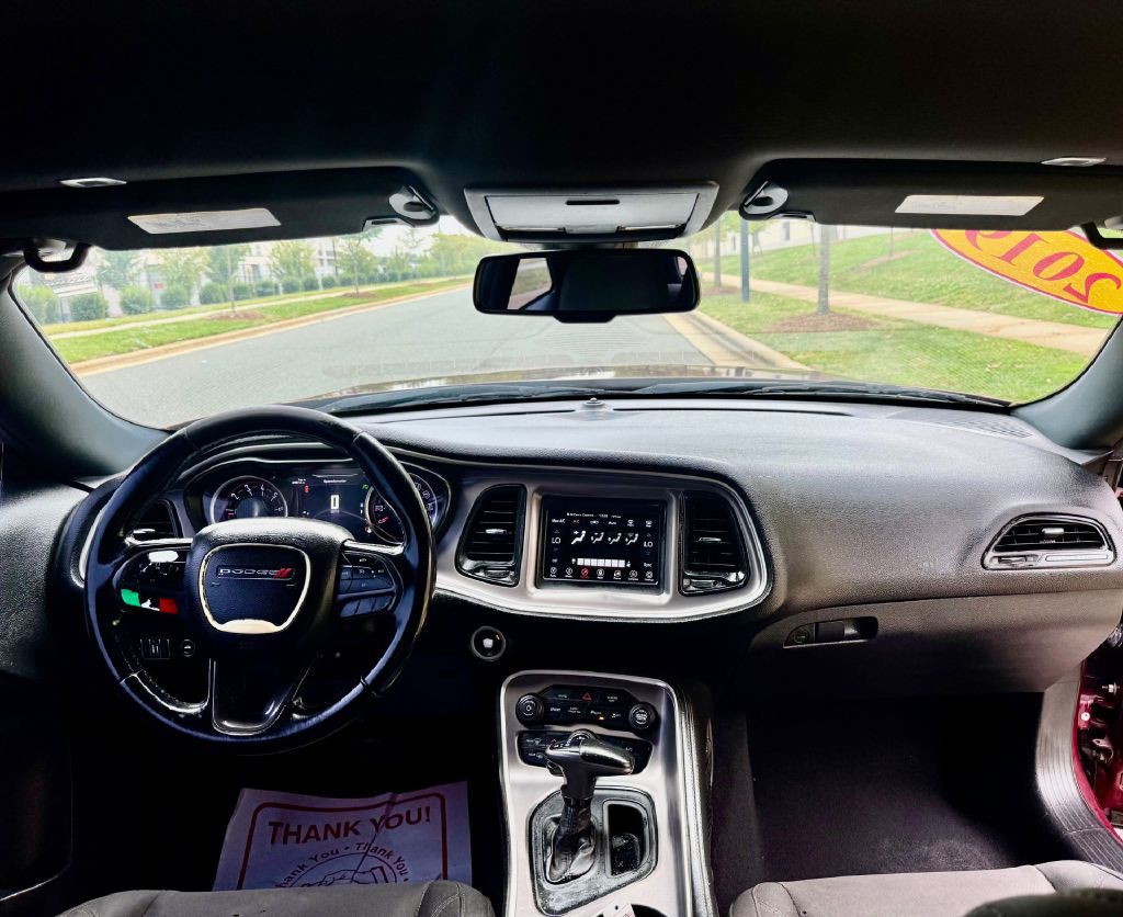 2019 Dodge Challenger Image 5