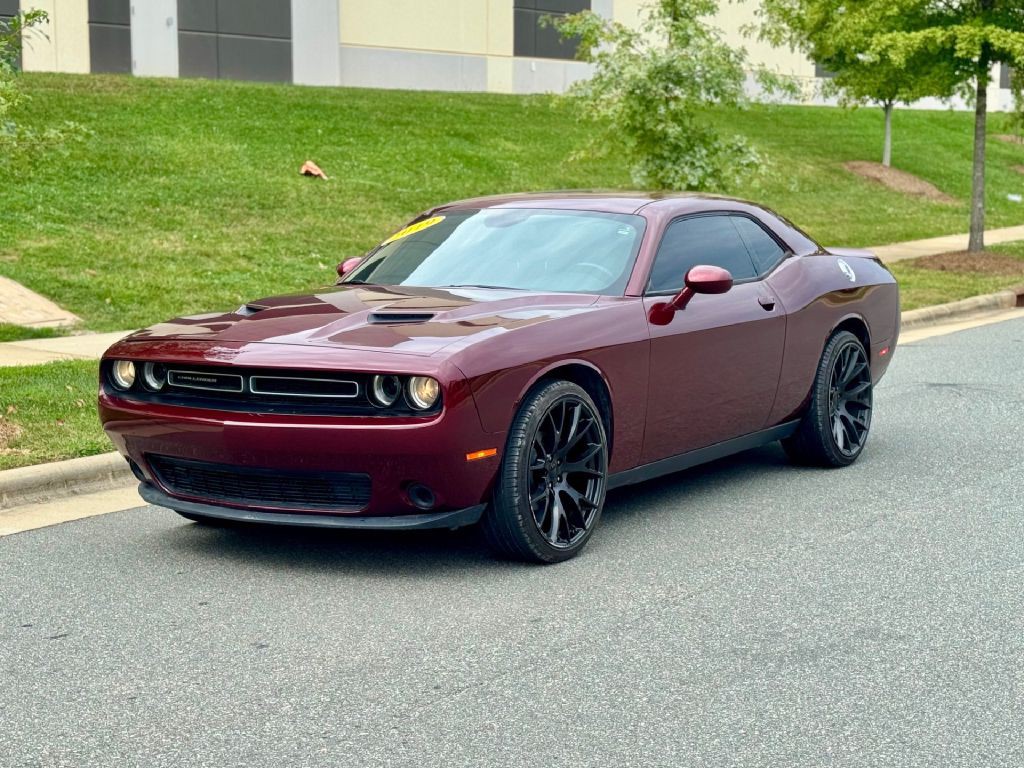 2019 Dodge Challenger Image 3