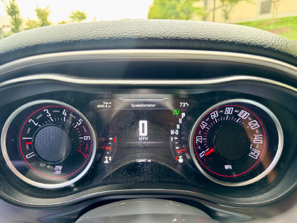 2019 Dodge Challenger Image 4