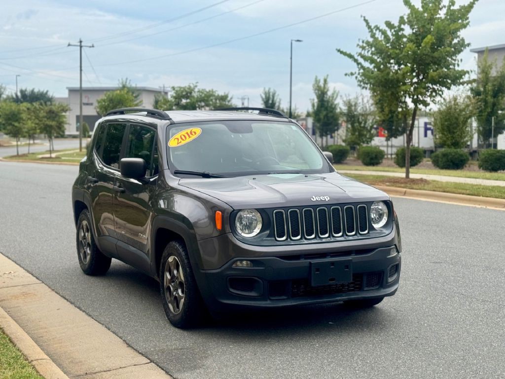 2016 Jeep Renegade Image 2